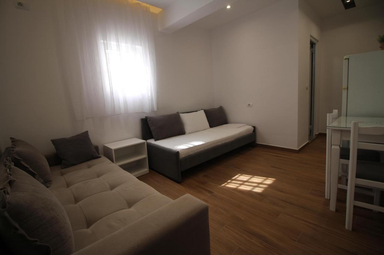 Vila 31 Sarandë Exteriör bild