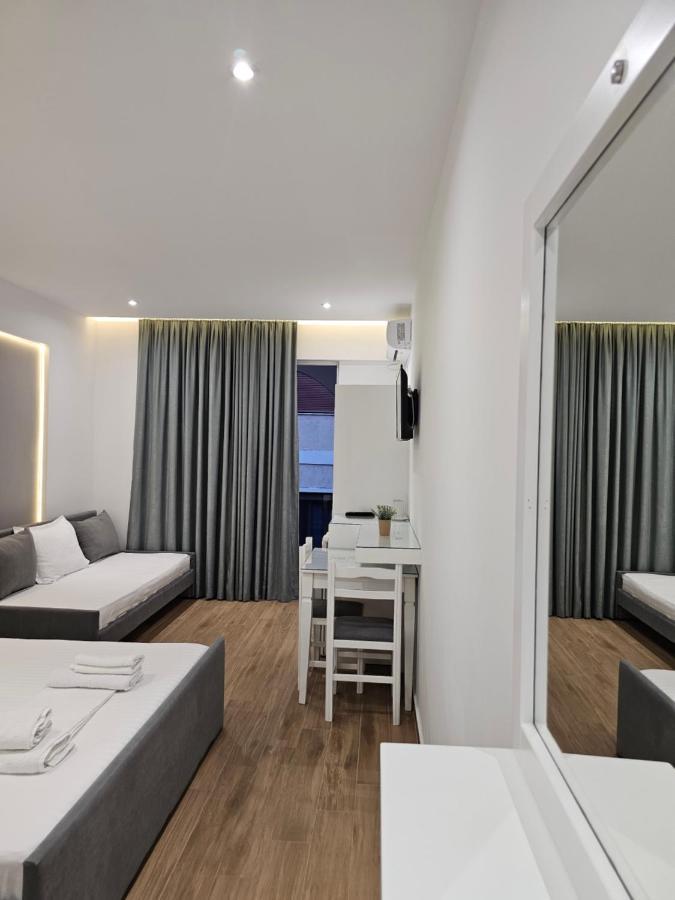 Vila 31 Sarandë Exteriör bild
