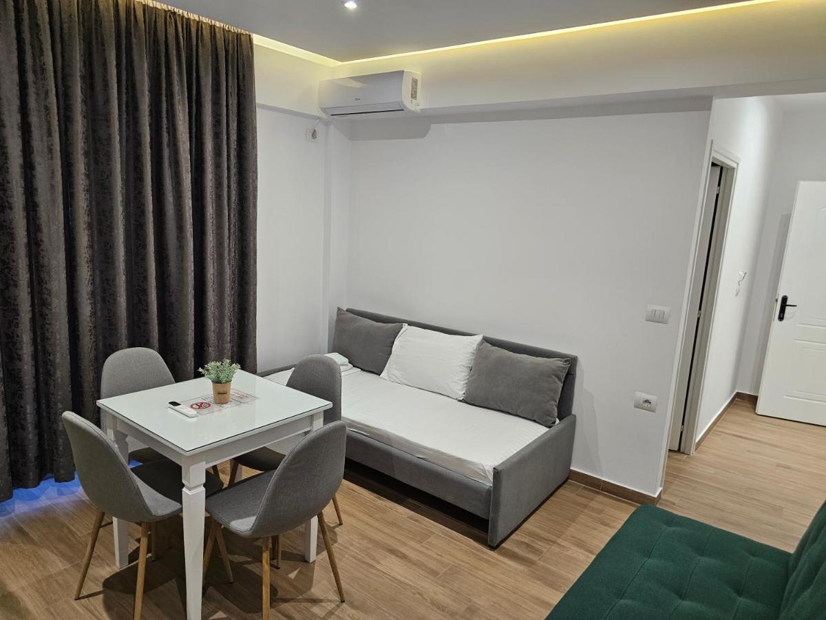 Vila 31 Sarandë Exteriör bild