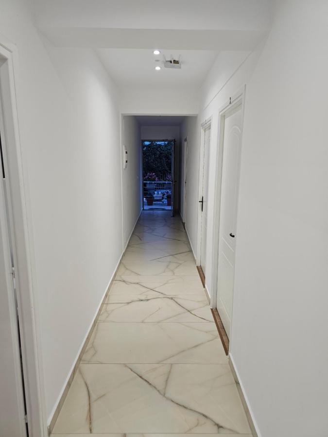 Vila 31 Sarandë Exteriör bild