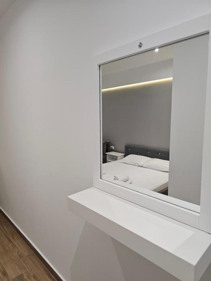 Vila 31 Sarandë Exteriör bild