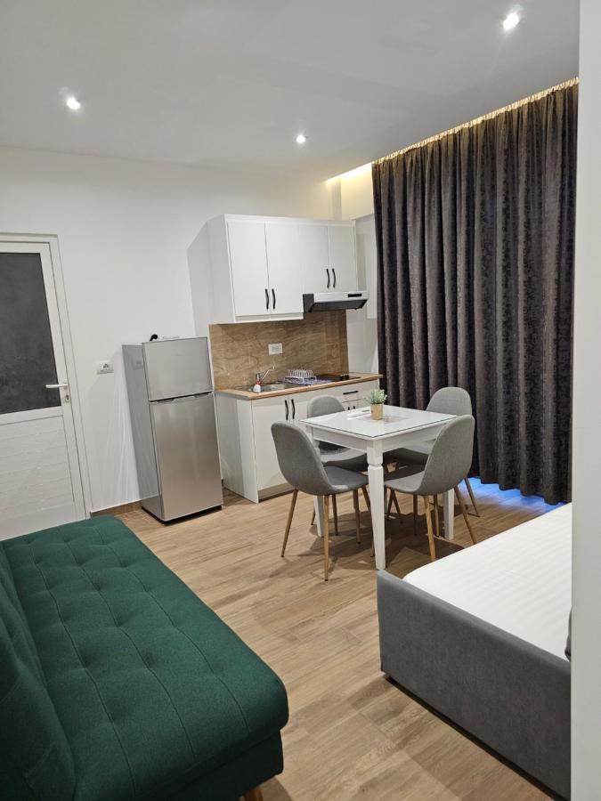 Vila 31 Sarandë Exteriör bild